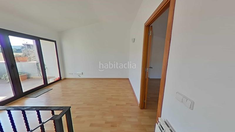 Foto 0e8ad0cd-cf79-42ca-9993-716f8dd0df21. Casa pareada barri can batista en Subirats