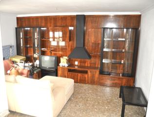 Apartament a Isla Cristina. En la plaza del ayuntamiento junto a mercado de abastos