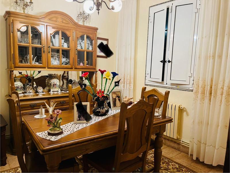 Foto 30547cb2-f0d7-491b-8799-9092b5a56152. Chalet con parcheggio in Arealonga Vilagarcía de Arousa