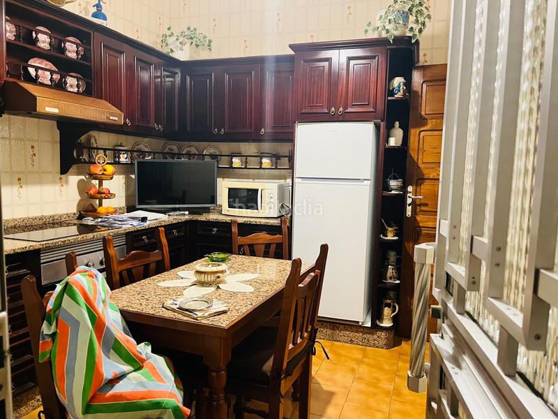 Foto a8504e61-b774-42a6-9913-0d8eac46ed5a. Chalet con parcheggio in Arealonga Vilagarcía de Arousa