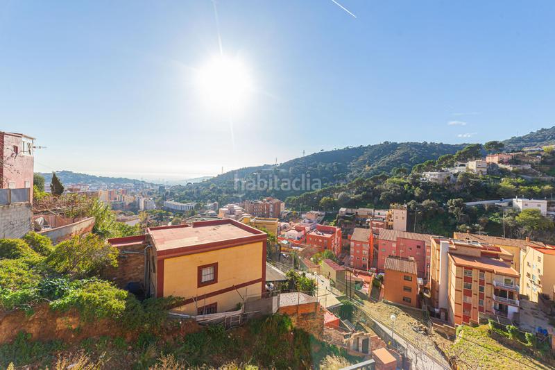 Foto b21fe44d-9655-46f2-84e3-de860d96fc4e. Casa pareada canovellessant genis dels agudells. en Barcelona