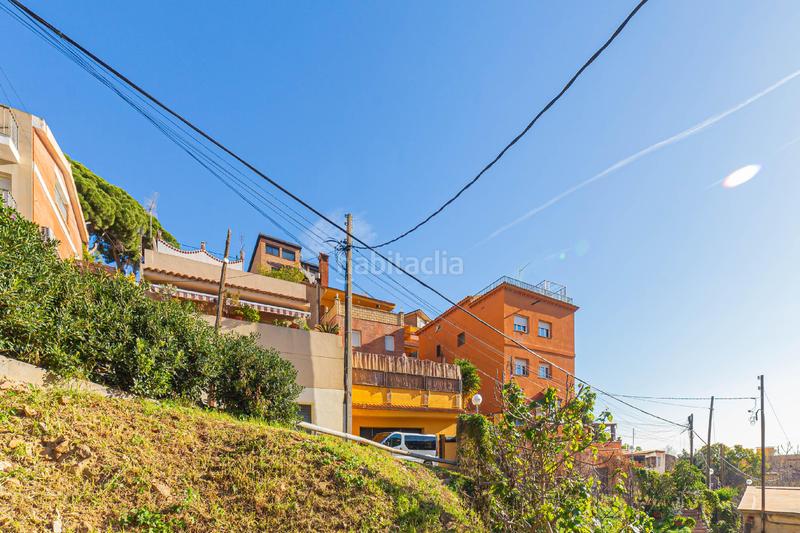 Foto b412b332-1097-40d2-a8c7-09cbb7ea56b8. Casa pareada canovellessant genis dels agudells. en Barcelona