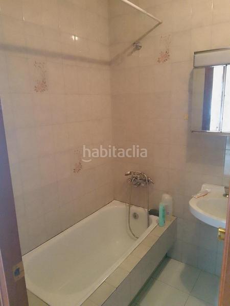 Foto d9016ffe-0bdc-46fa-af21-f3e40af2b533. Apartment with heating in Casco Viejo Ourense