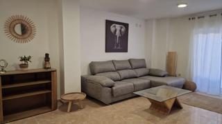 Apartament a Oliva Pueblo. En la entrada sur de oliva cerca del paseo g. mayans.