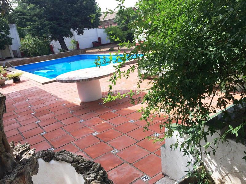 Foto 1ccd35e0-ab89-4b62-891b-05b337829607. Chalet zona de chalets junto a la carretera acceso a . en Baeza