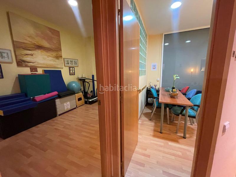 Foto 49359ed1-5886-4218-84cd-18a31d3d93a7. Local comercial a Creu Alta Sabadell