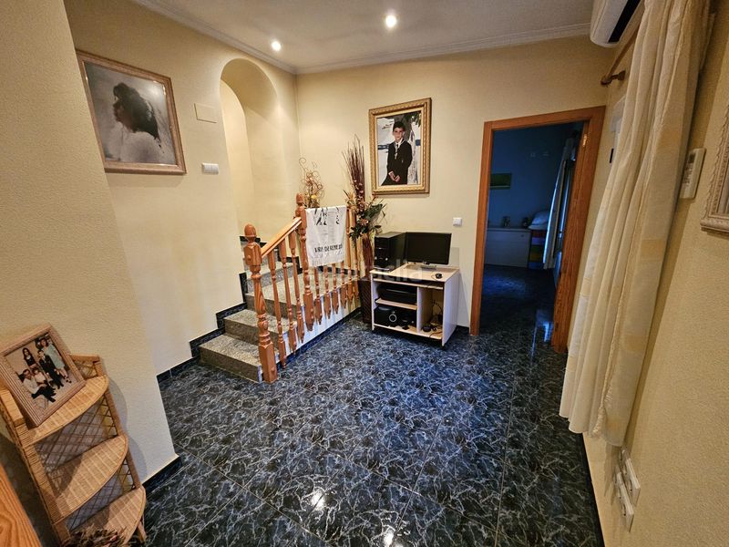 Foto 561f64c4-6d65-4ff9-b8a0-9f593310bf98. Casa aparellada amb calefacció a Monòver