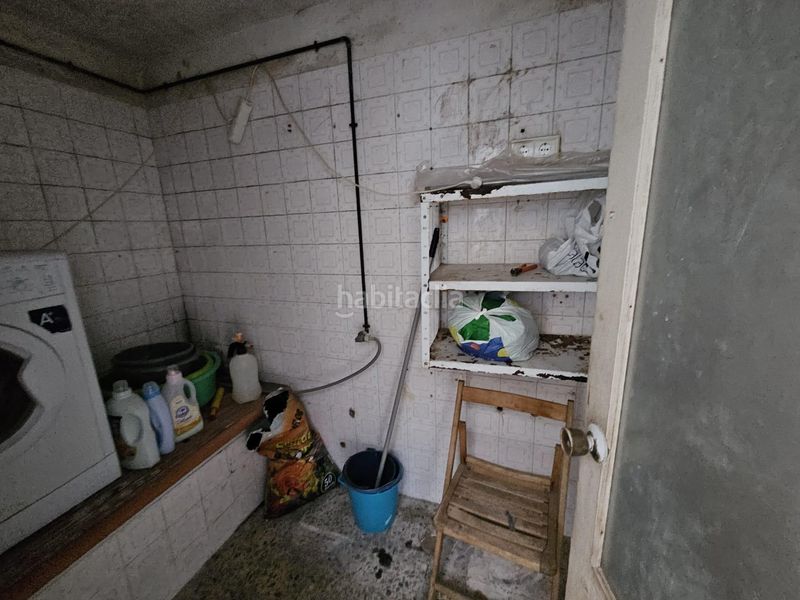 Foto 69760704-fa74-431a-a8e0-6a61f57138be. Casa aparellada amb calefacció a Monòver