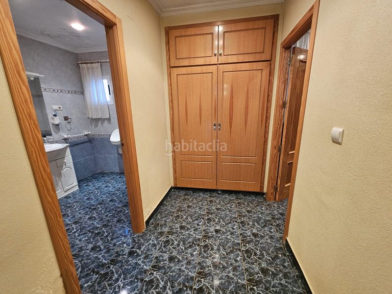 Foto ecb01adb-1a83-4f0c-8c99-6c1f31f3f4ea. Casa aparellada amb calefacció a Monòver