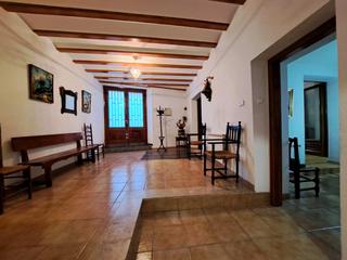 Chalet à Olesa de Montserrat. Zona de lesglésia
