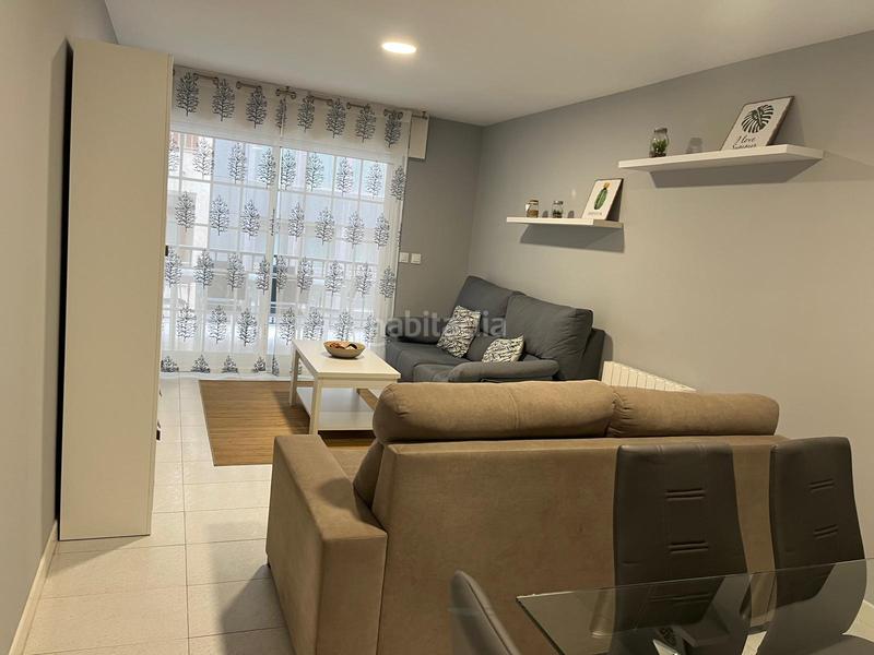 Foto f8272ebc-1a0a-49f3-814f-4023066f3e47. Apartamento próximo a supermercado touriño en Sanxenxo pueblo Sanxenxo