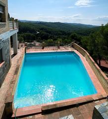 Chalet à Olesa de Montserrat. Zona de les llumbreras