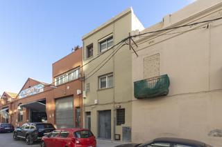 Maison jumelée à Montgat. Edificio en montgat, barcelona