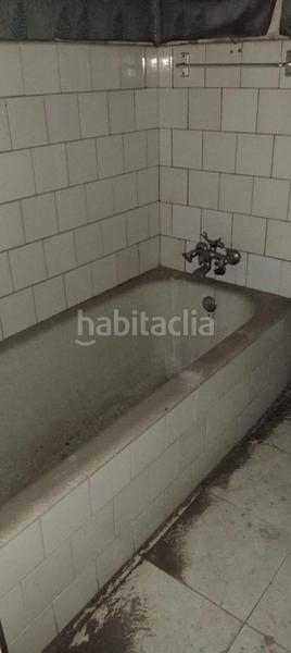 Foto 91c19c08-267d-4b73-b9eb-113599d96023. Planta baja piso para reformar todo exterior. al lado del huca en Oviedo