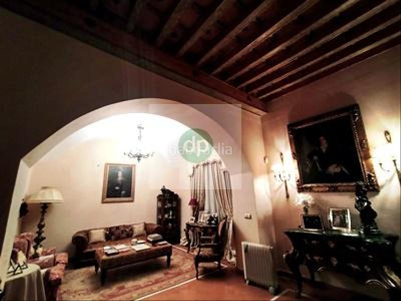 Foto 7a7d7f1f-ba4b-43a6-ae22-a8fd59b272a8. Chalet mit parking in Centro Mérida