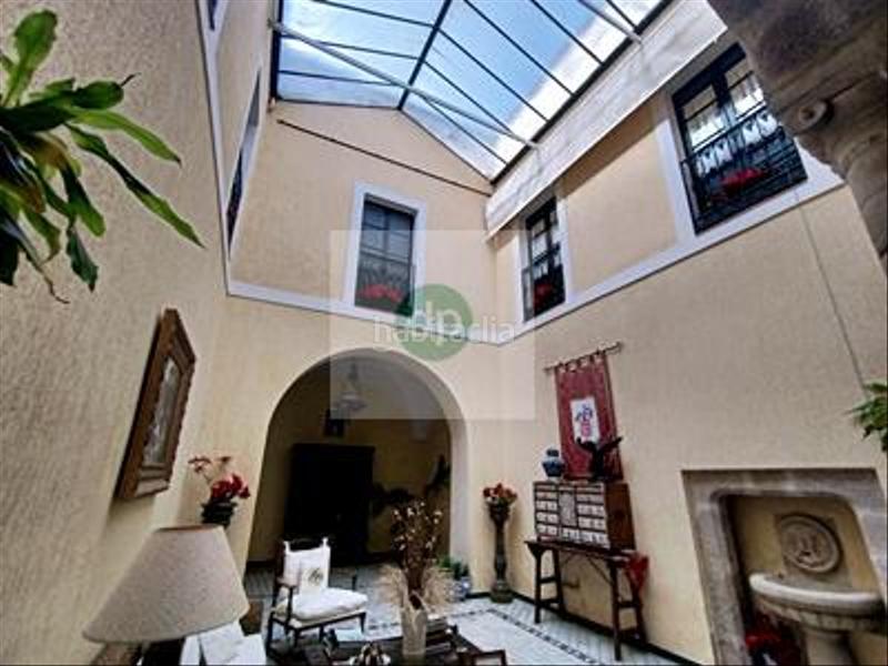 Foto e20cc523-0d50-4d93-95ef-a60adfbfba45. Chalet mit parking in Centro Mérida