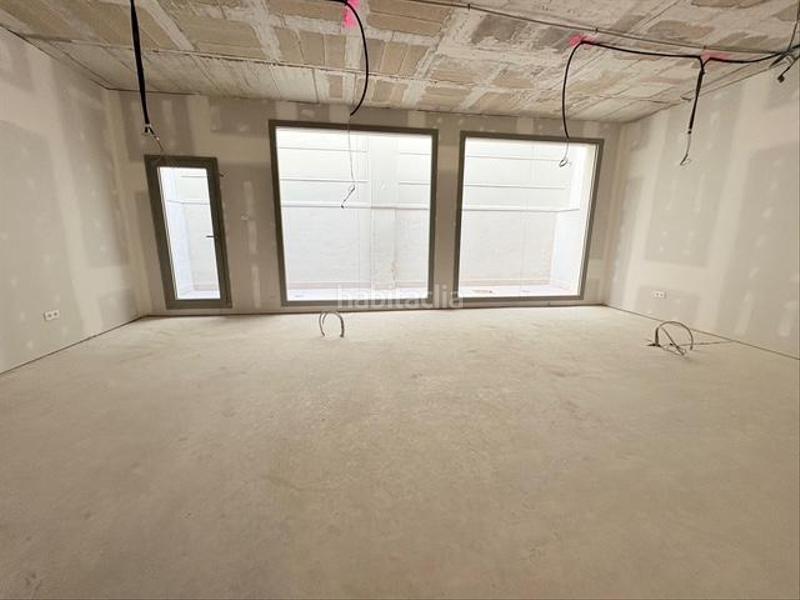 Foto 3302a456-0aa2-4460-ab9e-0a8e306c572b. Lloguer local comercial a Centre Sabadell