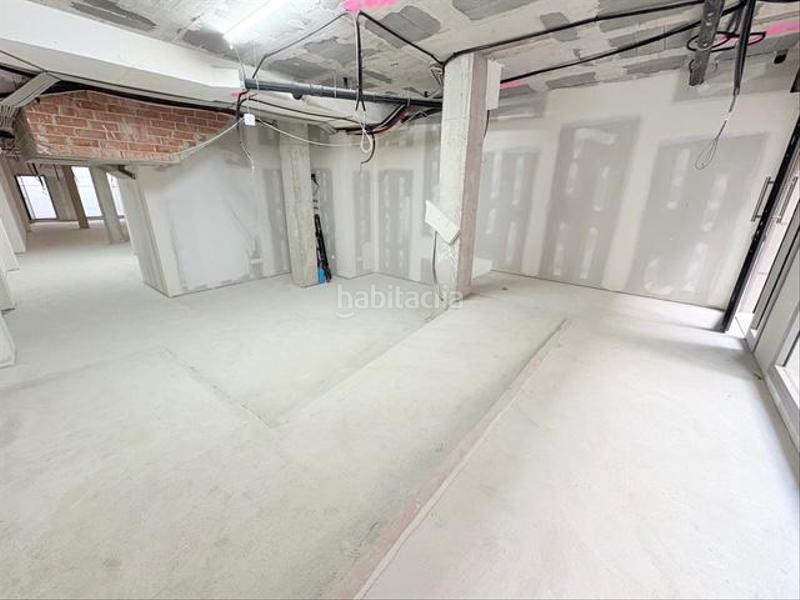 Foto 471e2931-1496-4713-977b-dabba6b5eb65. Lloguer local comercial a Centre Sabadell