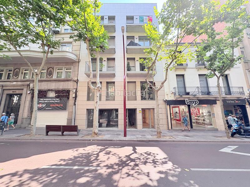 Foto 5a3c841d-19d7-4097-a07a-e8984c48bcbf. Lloguer local comercial a Centre Sabadell