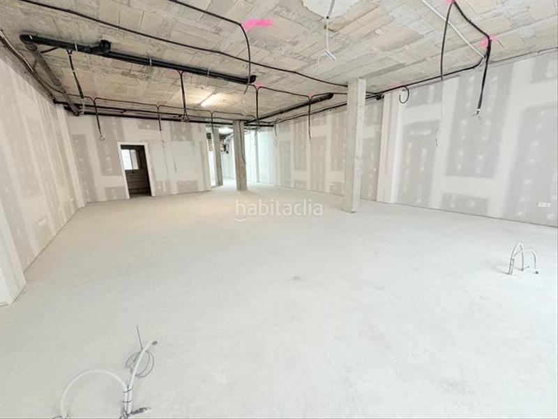 Foto 41090e9a-2ad9-40f8-a7bb-0ea177a619b9. Location local commercial dans Centre Sabadell