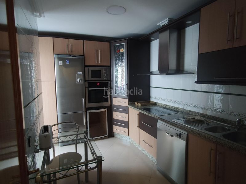 Foto 4382ccc3-9c38-4dc8-8201-d7a609fb813c. Àtic amb calefacció aparcament a Andújar