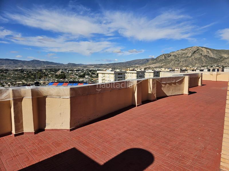 Foto 15e10a4d-69d2-4390-bb66-77931953f8ef. Apartament amb calefacció aparcament a Las Trescientas-San Francisco-Ciudad Vergel Elda