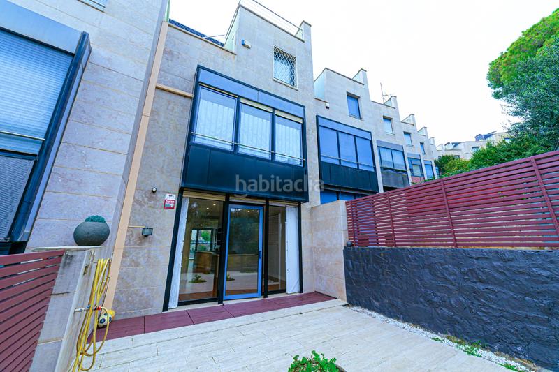 Foto 18d5edc3-4947-4033-9a49-46c591c9755d. Casa pareada junto a collserola en Sarrià Barcelona