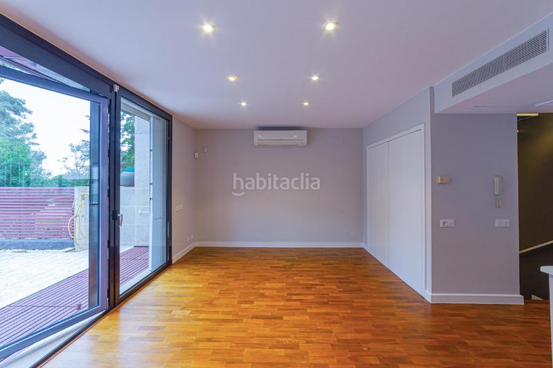 Foto cd804fcc-6d0f-4810-b7d9-47e594a059aa. Casa pareada junto a collserola en Sarrià Barcelona