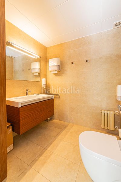 Foto b617a45c-3a0a-43e8-b35d-3b4209a567d4. Pis amb calefacció a La Vila Olímpica del Poblenou Barcelona