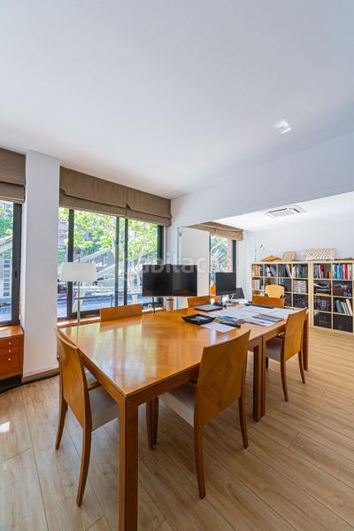 Foto e7af3954-fbc1-43da-a60c-e5c000fa70cb. Pis amb calefacció a La Vila Olímpica del Poblenou Barcelona