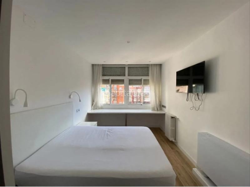 Foto aaa10e8d-6bd3-4b78-90a8-3836e158190a. Piso muy próximo a plaza francesc macià en L´Antiga Esquerra de l´Eixample Barcelona