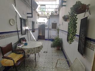 Casa aparellada a Andújar. Zona calle velillos.