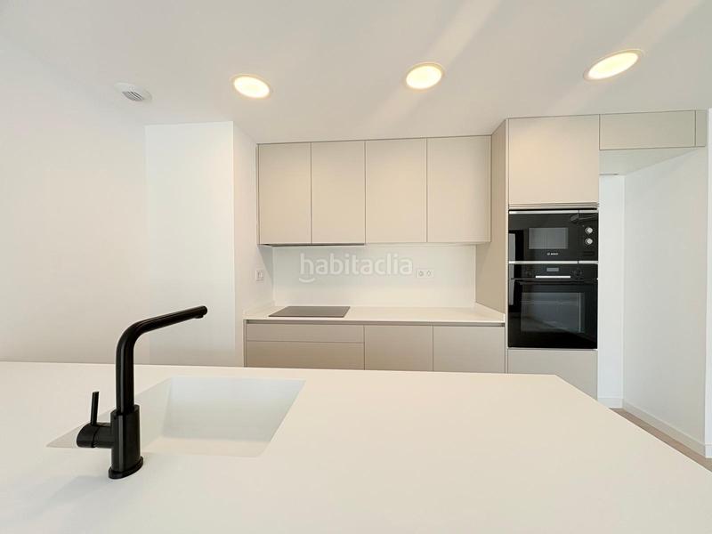 Foto 7484fb6a-2d10-4ca3-a2bd-33e7ae383f1a. Dúplex c sant pere, junto rambla en Centre Sabadell