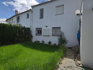 Casa aparellada a Andújar. En las vegas de triana