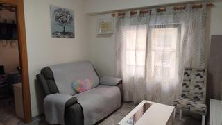 Apartament a Petrer. Entresuelo sin ascensor en la zona de las chimeneas
