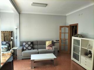 Appartement à Guinardó. Renaixença  teodor llorente