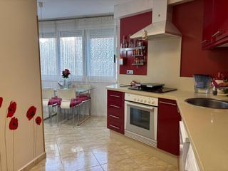 Apartament a Centro Urbano. Marques de comilla