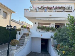 Maison jumelée à Roda de Barà. Junto a n340, a 3 minutos de la playa, y supermercados