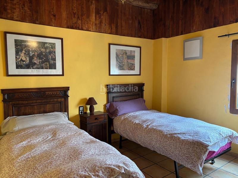 Foto 0cee1d83-e16c-4877-b3b0-d1f7ccd0281d. Casa aparellada amb calefacció a Benilloba