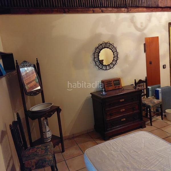 Foto a0fca2d8-acbe-4890-a8e9-b0b2a9ac9804. Casa aparellada amb calefacció a Benilloba