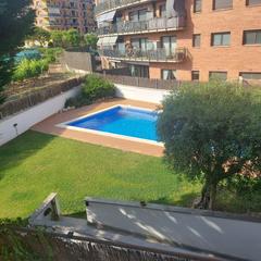 Apartament a Bases de Manresa - Carretera de Santpedor. Zona tranquila cerca carretera de santpedor
