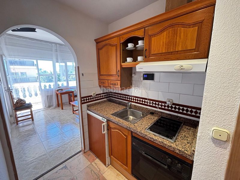 Foto f08d34b4-ba33-4545-8cf2-c342865ff84c. Estudi amb piscina a La Carihuela - Los Nidos Torremolinos