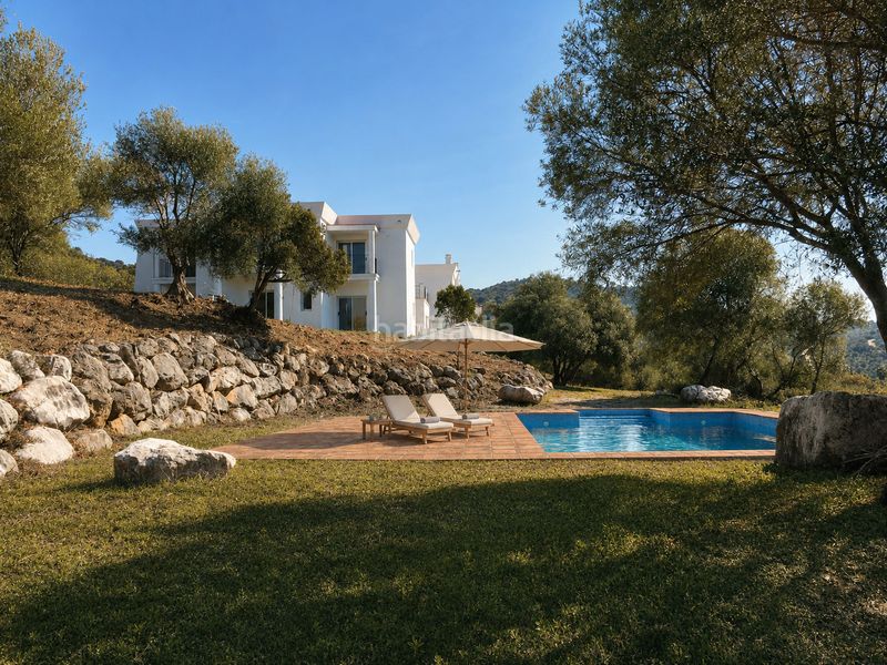 Foto a6682a56-7288-4dda-ae42-9188d2411bf5. Masia amb calefacció piscina a Gaucín