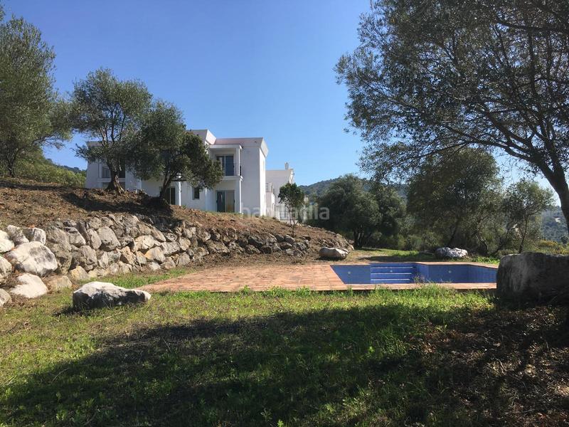 Foto cb8a034e-3512-4e2a-8c8a-7bd9348c591d. Masia amb calefacció piscina a Gaucín