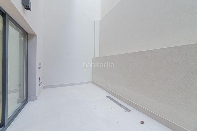 Foto f10ac512-5b15-40bf-8668-88e68586c6a0. Piano terra con parcheggio in Centre Hospitalet de Llobregat (L´)