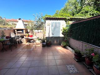 Chalet à Collbató. Collbató pueblo, céntrica.