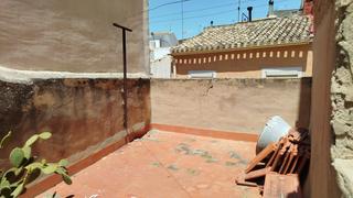 Maison jumelée à El Rabal. Casa en planta baja para reformar zona las cruces.