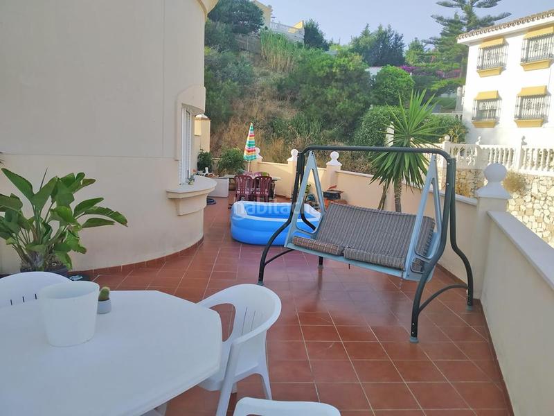 Foto f996b452-52df-4f11-beb6-62856215f97e. Piano terra con riscaldamento parcheggio piscina in Fuengirola