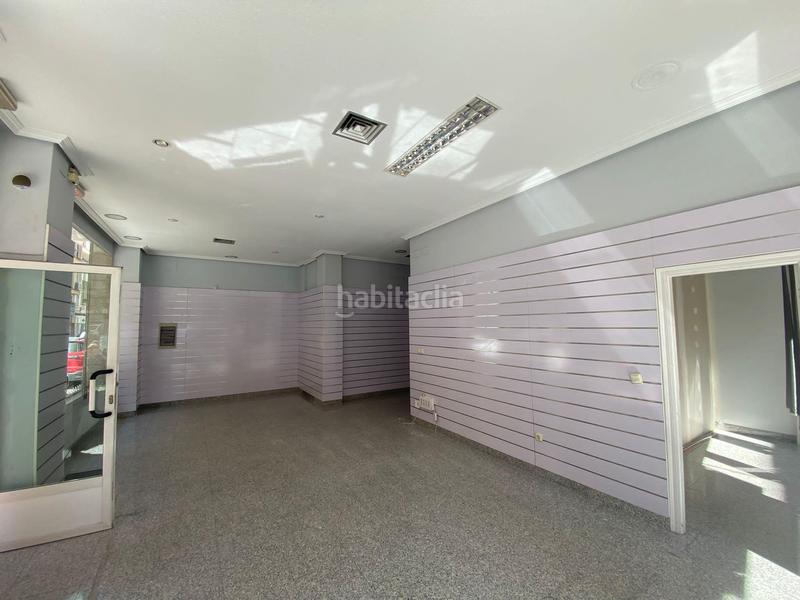 Foto cb224fdf-6825-41df-939c-8b7a509df586. Lloguer local comercial a Centro Cáceres