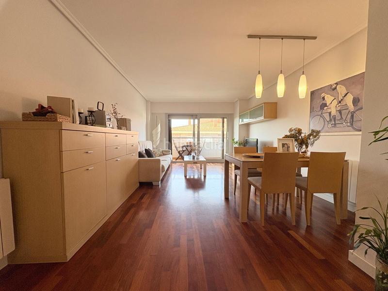 Foto 1ef5bf85-98ba-40fb-a802-0cad5f3589b8. Pis amb calefacció aparcament piscina a Castellarnau Sabadell